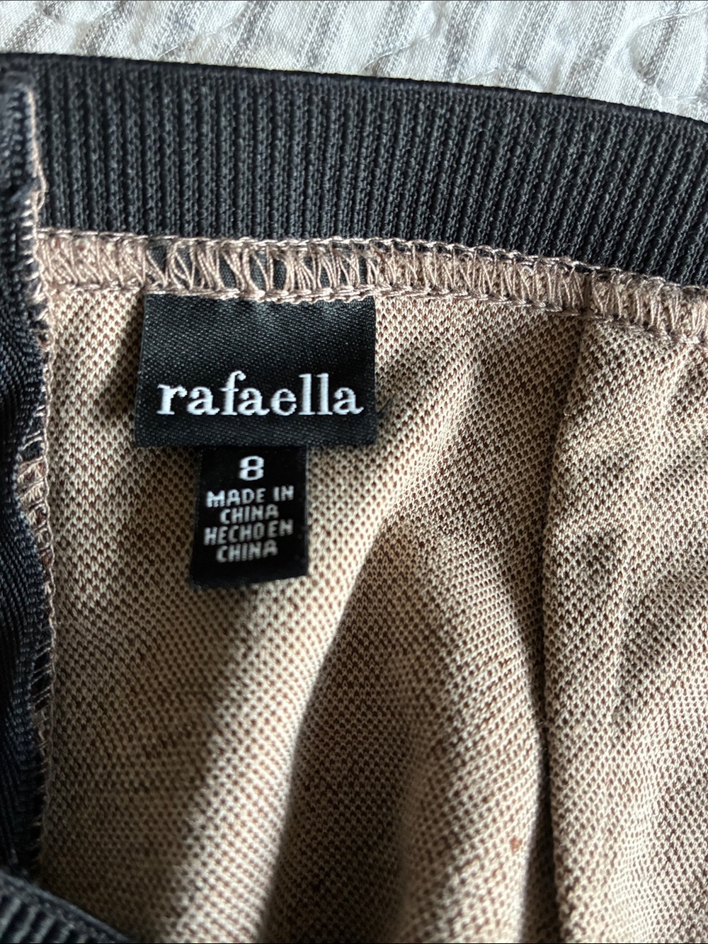Rafaella Black and Tan Abstract Print Pencil Skirt, Size: 8 - Picture 6 of 7